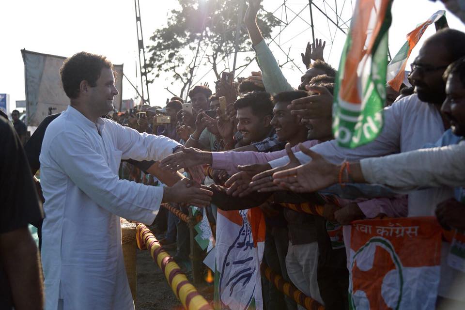 bjp is failed in dominating rahul gandhi's image among people