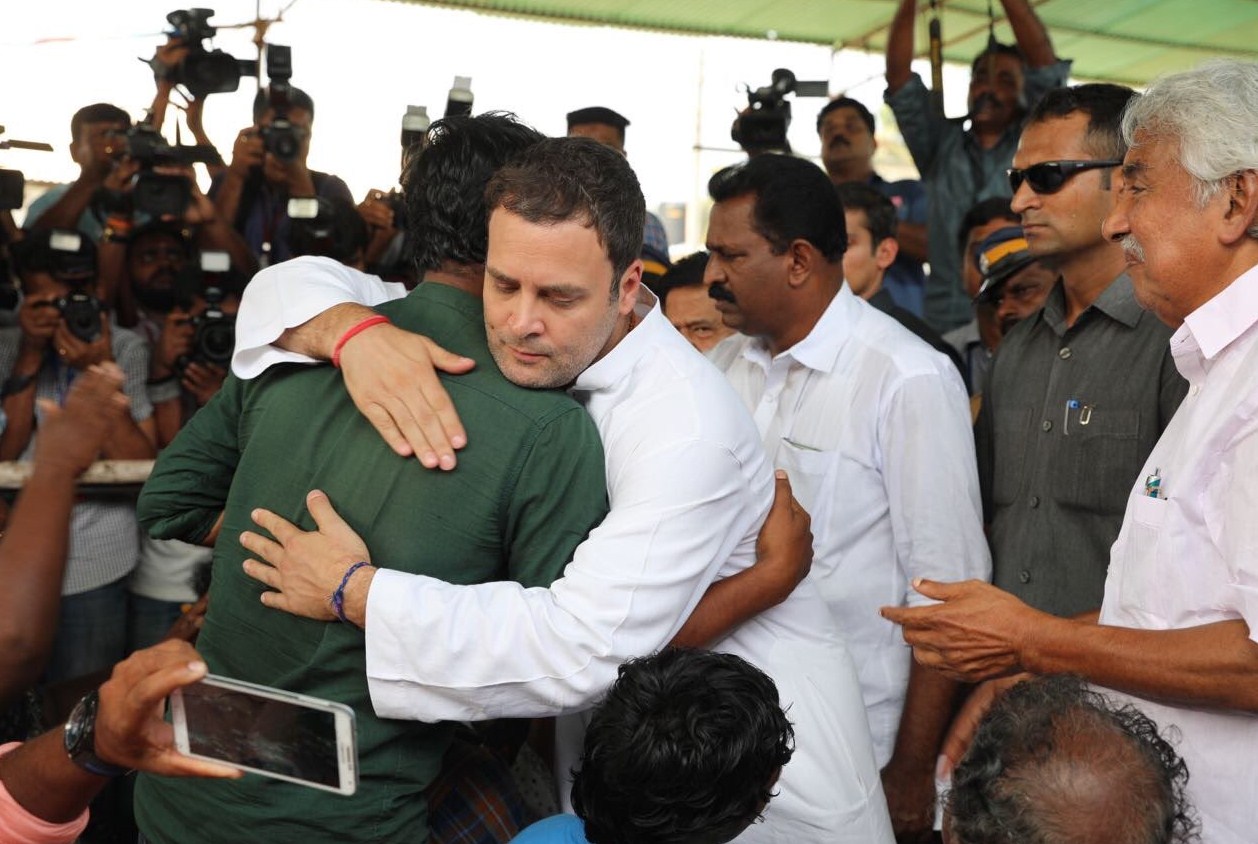 Today Rahul Gandhi visited the affected areas of the Khoka in Kerala and met with afflicted families